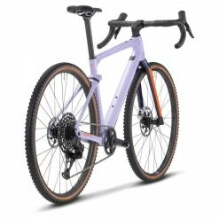 BMC URS 01 ONE – Vélo Gravel En Carbone – 2023 – Lavender Haze / Orange -Vélo électrique Homme Soldes BMC URS 01 ONE Velo Gravel en Carbone 2023 lavender haze orange ACHATVELOS 3