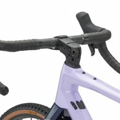 BMC URS 01 ONE – Vélo Gravel En Carbone – 2023 – Lavender Haze / Orange -Vélo électrique Homme Soldes BMC URS 01 ONE Velo Gravel en Carbone 2023 lavender haze orange ACHATVELOS 5
