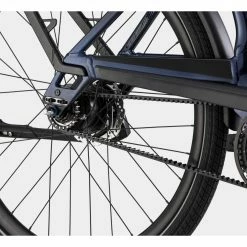 VÉLO DE VILLE ÉLECTRIQUE CANNONDALE MAVARO NEO 4 SHIMANO NEXUS 8V COURROIE 625 WH 700 MM BLEU MIDNIGHT -Vélo électrique Homme Soldes VELO DE VILLE ELECTRIQUE CANNONDALE MAVARO NEO 4 SHIMANO NEXUS 8V VAE ACHATVELOS 3