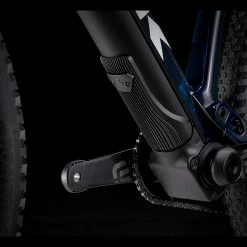 VTT Électrique Tout-Suspendu Trek E-Caliber 9.8 Shimano XT 12V 29 » Gloss Alpine Navy Smoke 2022 -Vélo électrique Homme Soldes VTT Electrique Tout Suspendu Trek E Caliber 9.8 Shimano XT 12V 29 Gloss Alpine Navy Smoke 2022 2