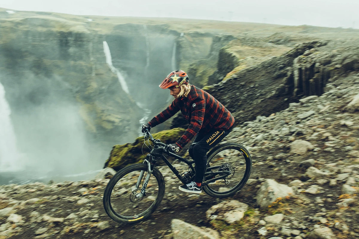 Page de garde -Vélo électrique Homme Soldes 65fbd886097173.5d8f73f75bc6b